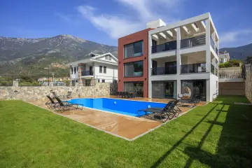 Villa Mihenk - Luxury Holiday Villa with Private Pool & Jacuzzi in Ovacık