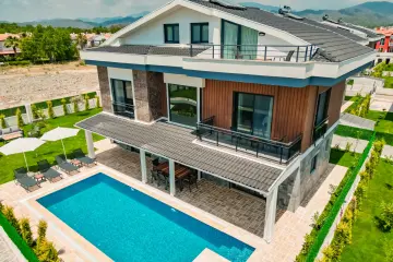 Your Fethiye Home Base: Villa Galaksi Dünya 4 - Private Pool, Convenient Location (4BR)