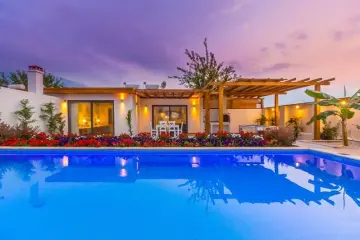 Villa Dorapan is a 3-bedroom villa specially designed for honeymoon couples and nuclear families.