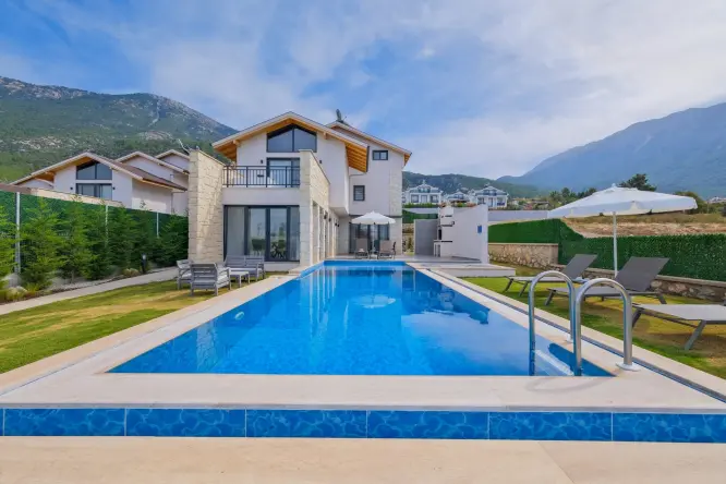 Holiday Villa with Jacuzzi and Sauna, Private Pool, 4 Bedrooms in Ölüdeniz - Ovacık, Fethiye | Comfortable Accommodation